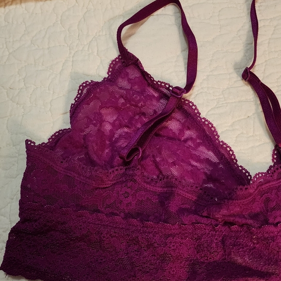 Victoria's Secret Lace Bra, Unlined Cup, Elastic Lace Edge, Size SP - Picture 10 of 11